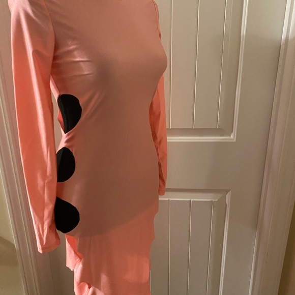 Long Sleeve Midi Dress - Picture 2 of 4